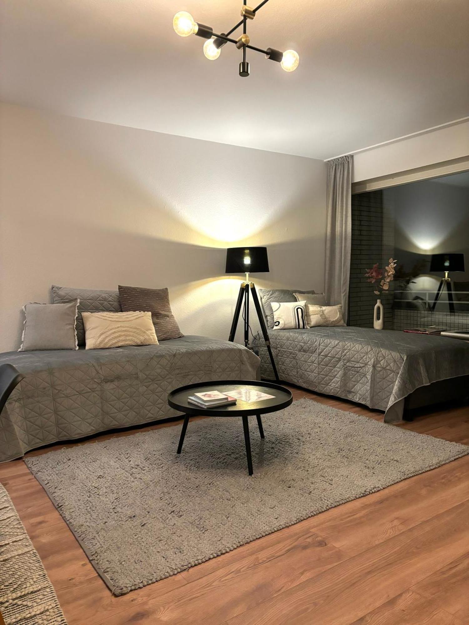 Apartment Mit Balkon - Netflix - Nahe Messe Duesseldorf Krefeld Exterior foto